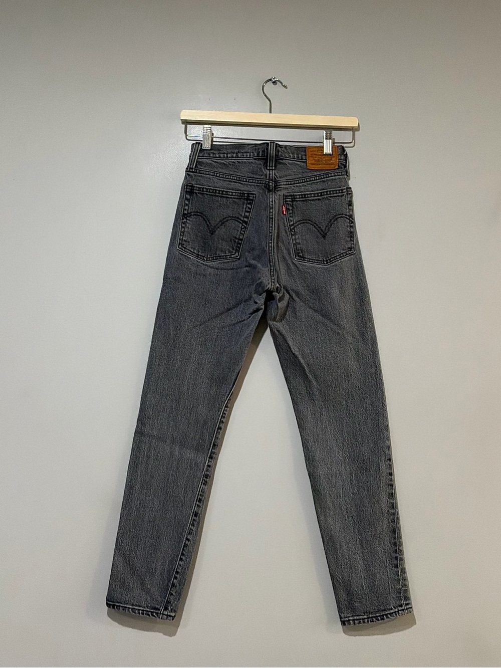 LEVI’S Wedgie Straight Vintage Washed Black Denim Jeans Size 24 - Picture 7 of 12